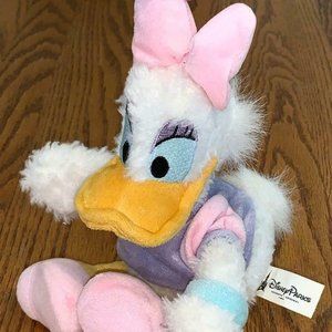 Disney Parks Mickey & Friends' Baby Daisy Duck Plush 11" doll figure Exclusive